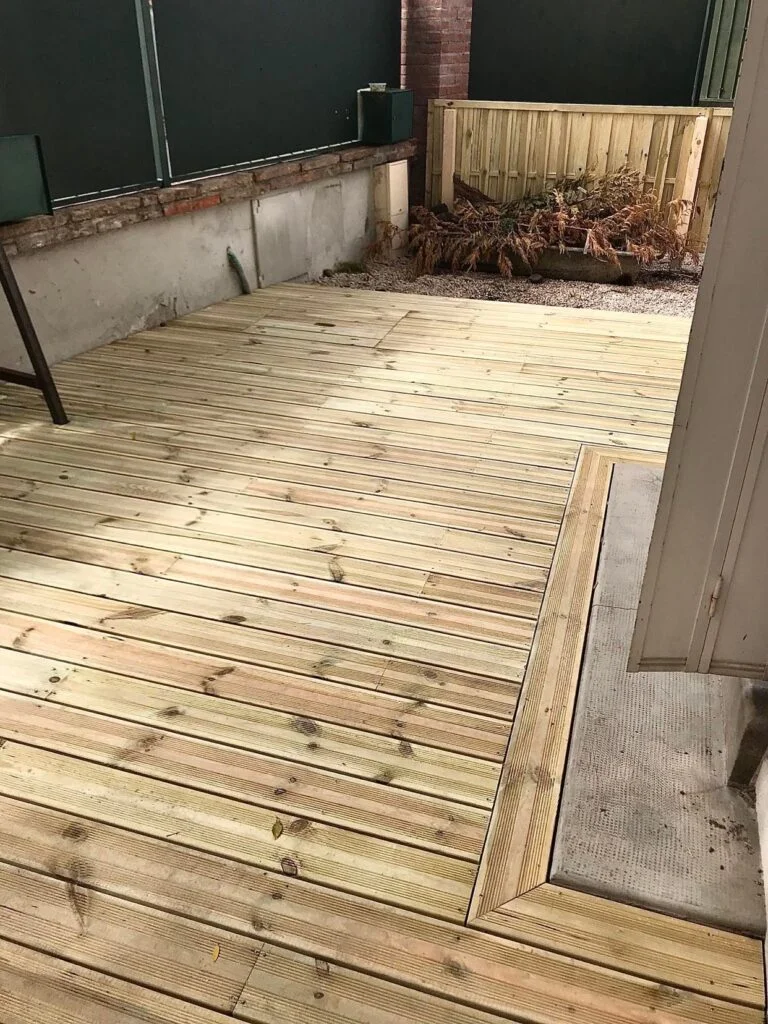 Terrasse bois réalisée sur mesure